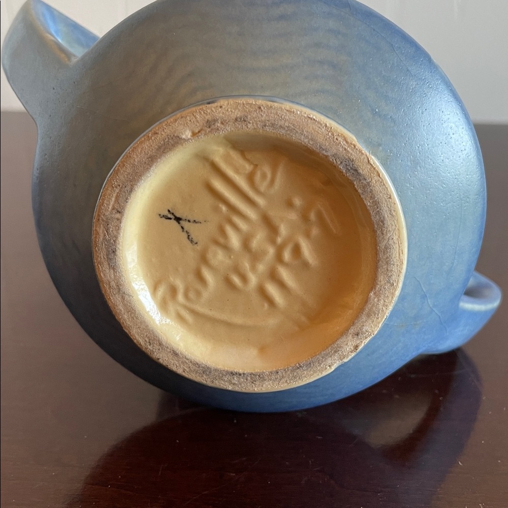 Vintage Roseville Pottery Vase - Picture 6 of 7
